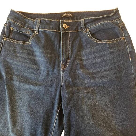 Charlie Women's Low Rise Raw Hem Dark Wash Denim Crop Jeans Blue Size 14 - Picture 4 of 11